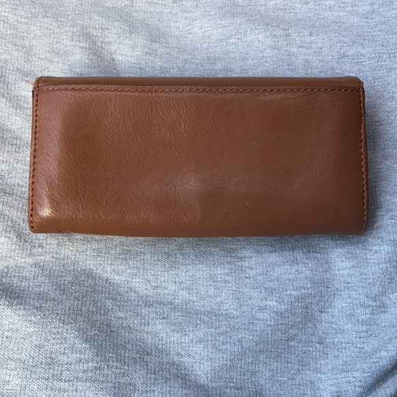 Michael Kors brown leather wallet. - Picture 2 of 7
